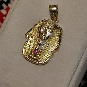 10 k Gold Egyptian Charm 1 inch